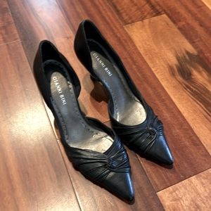 Gianni Bini black leather heels 8.5